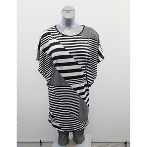 Devia Women's Black White Striped Drop Shoulder